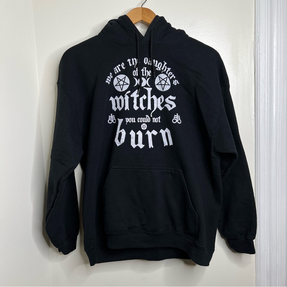 Witch Hoodie Sweatshirt Wiccan Pagan Occult Pentagram Large Black white Graphic